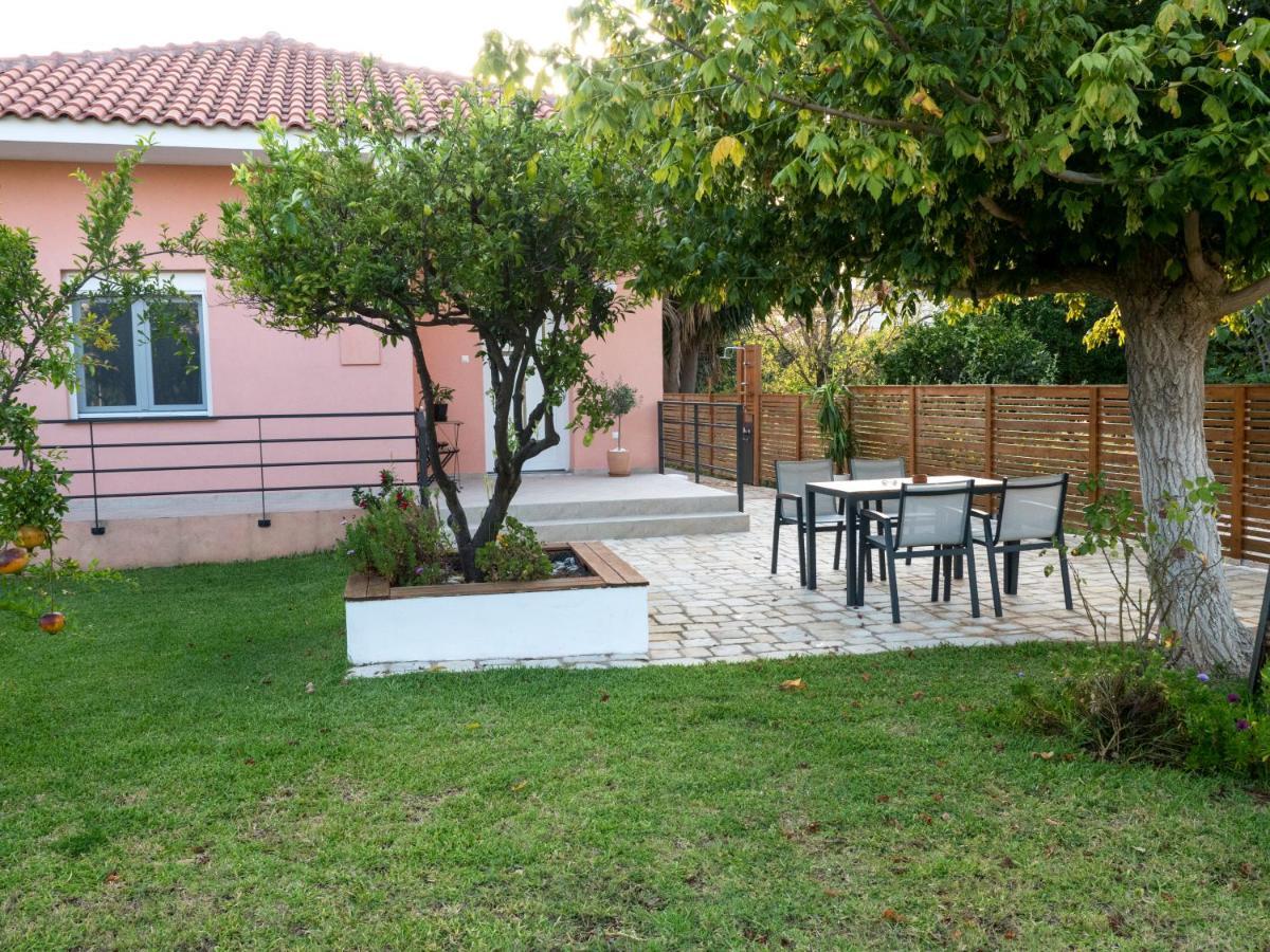 Villa Lelova Mýtikas Exterior foto
